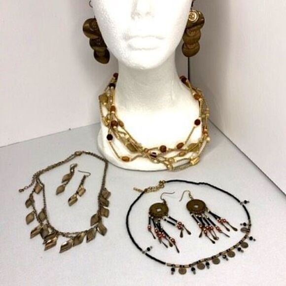 Womens Accessories 4 Bundled Set Necklace and Earrings Boho Dangling - Picture 9 of 9